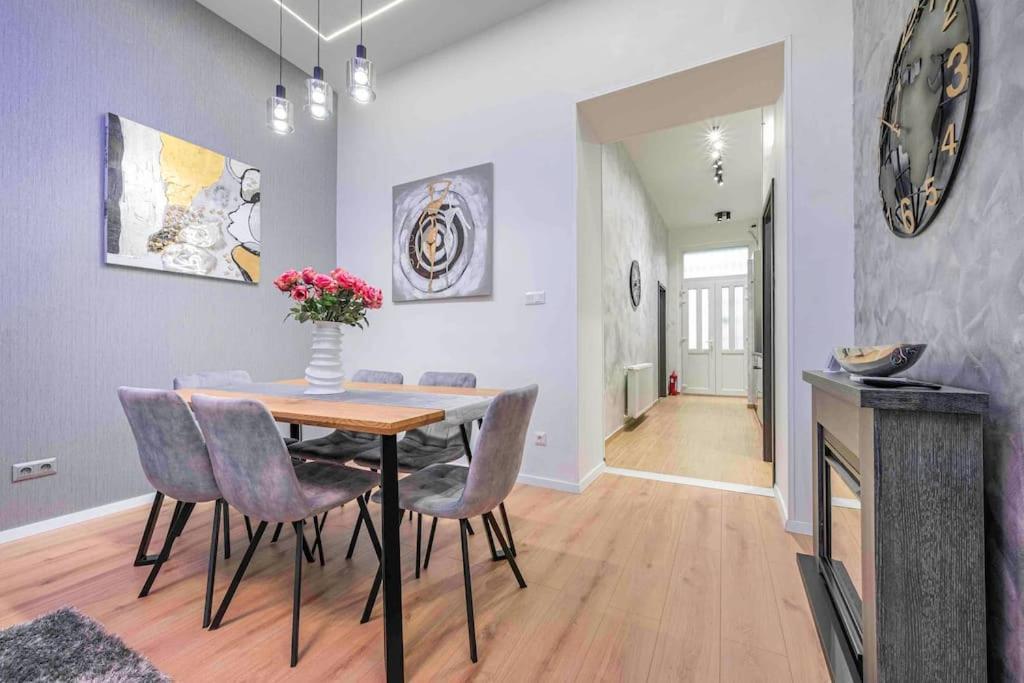 Apartment Exclusive Downtown With Ac Budapest